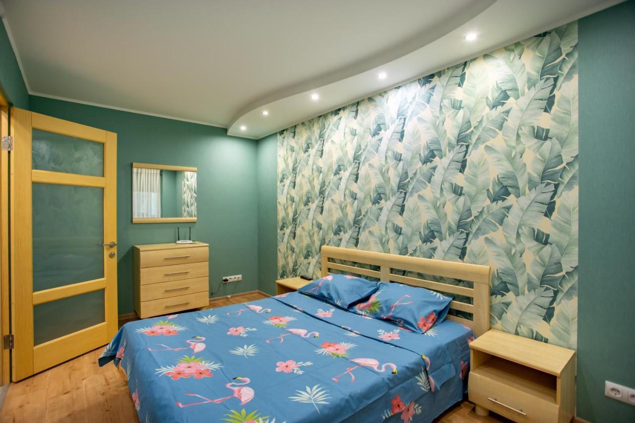 Apartment 2 Badroom, Centre Николайев Екстериор снимка